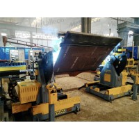 Middle groove hollowing welding machine